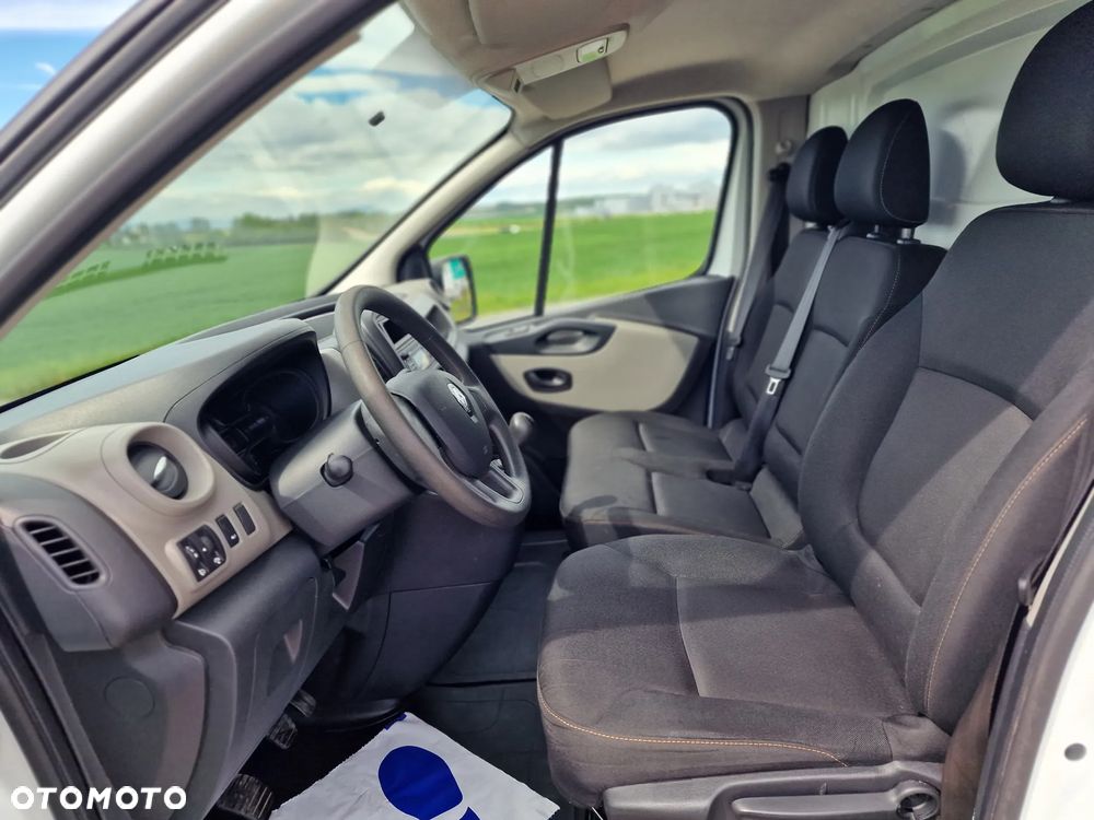 Renault Trafic - 17