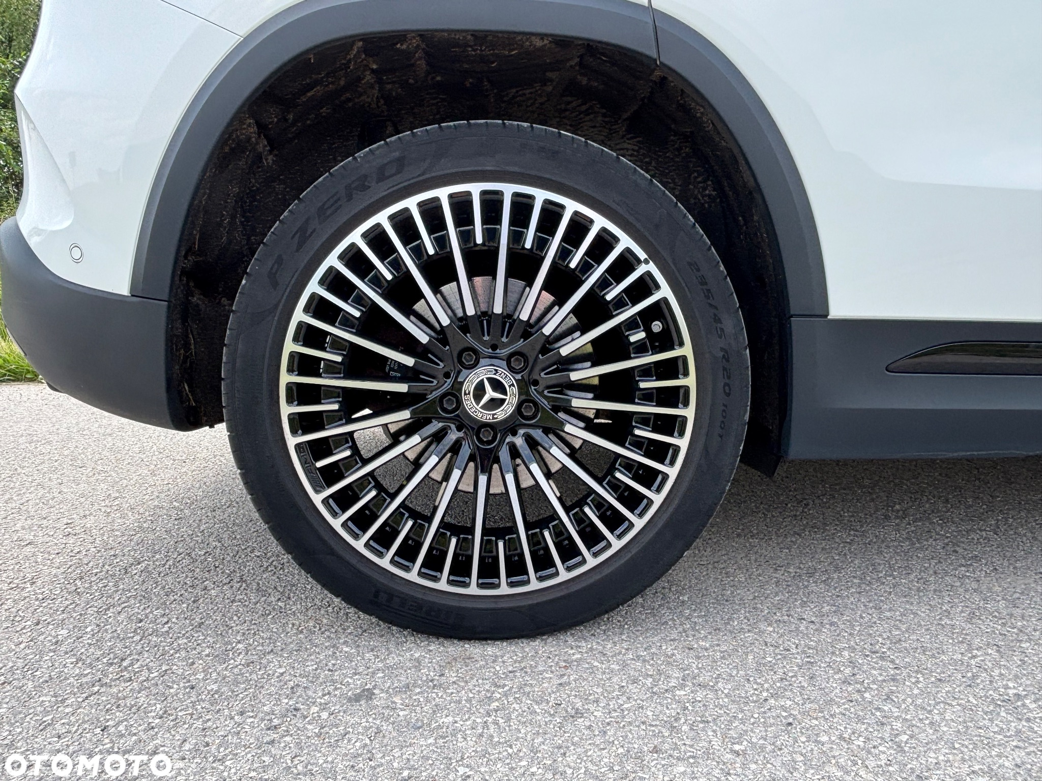 Mercedes-Benz EQA - 9