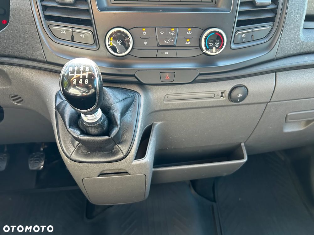 Ford Transit - 20