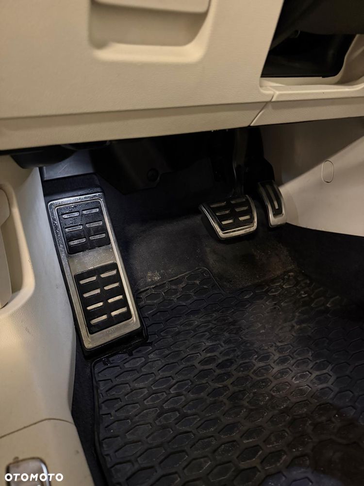 Volkswagen Passat Alltrack 2.0 TSI (BMT) 4Motion DSG - 23