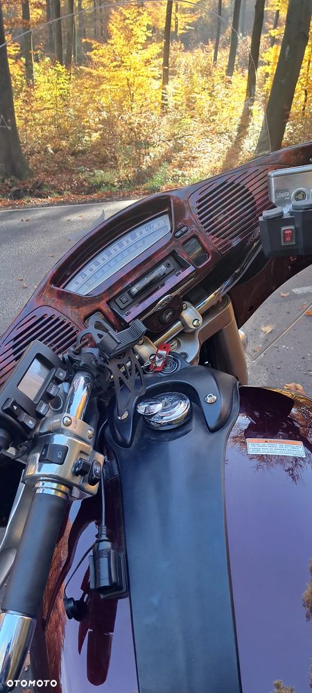 Yamaha Venture - 4