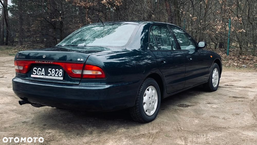 Mitsubishi Galant - 3