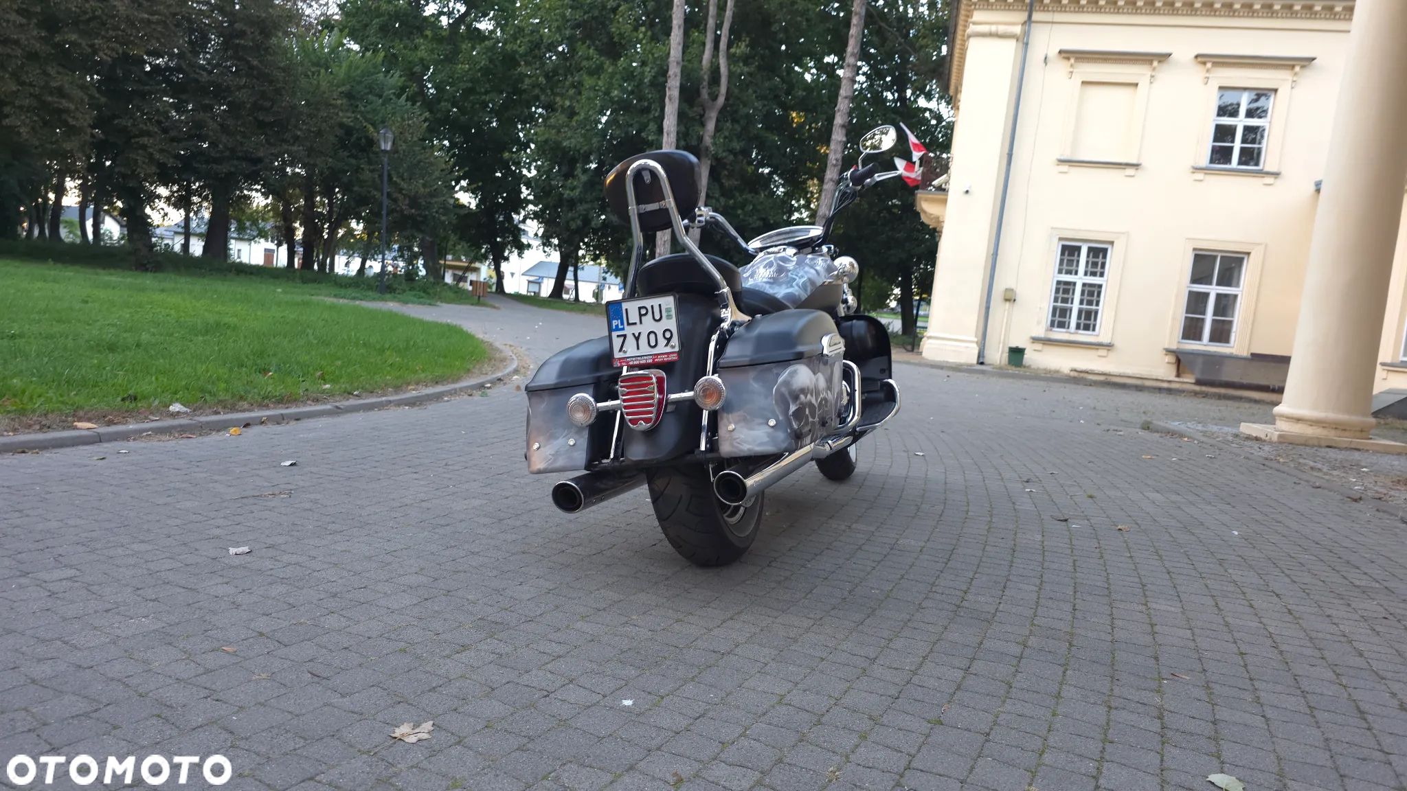 Yamaha XVZ - 4