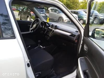 Suzuki Swift 1.2 Premium - 12
