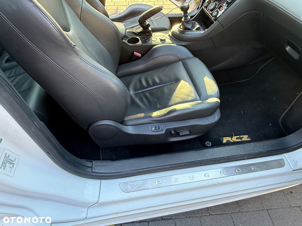Peugeot RCZ 1.6 THP - 10
