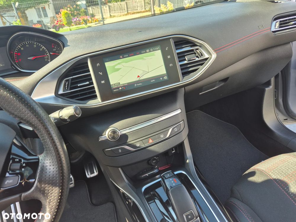 Peugeot 308 PureTech 130 GPF EAT8 Stop & Start GT Pack - 10