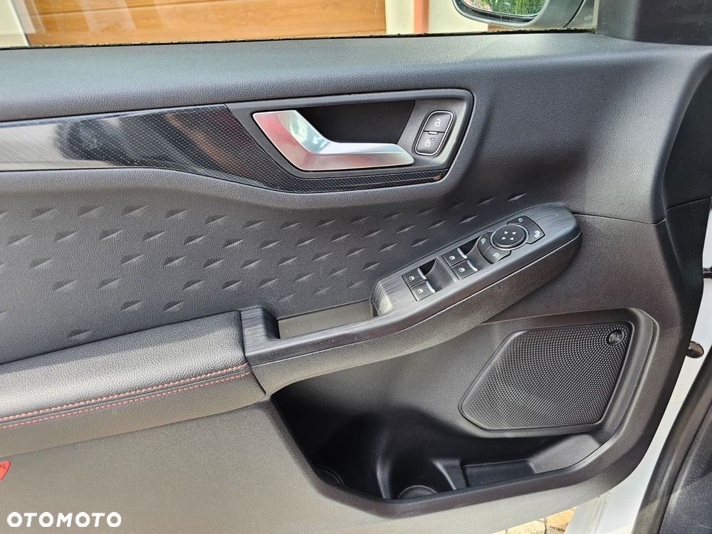 Ford Kuga 2.0 EcoBlue AWD ST-Line X - 30