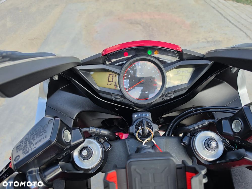 Honda VFR - 9