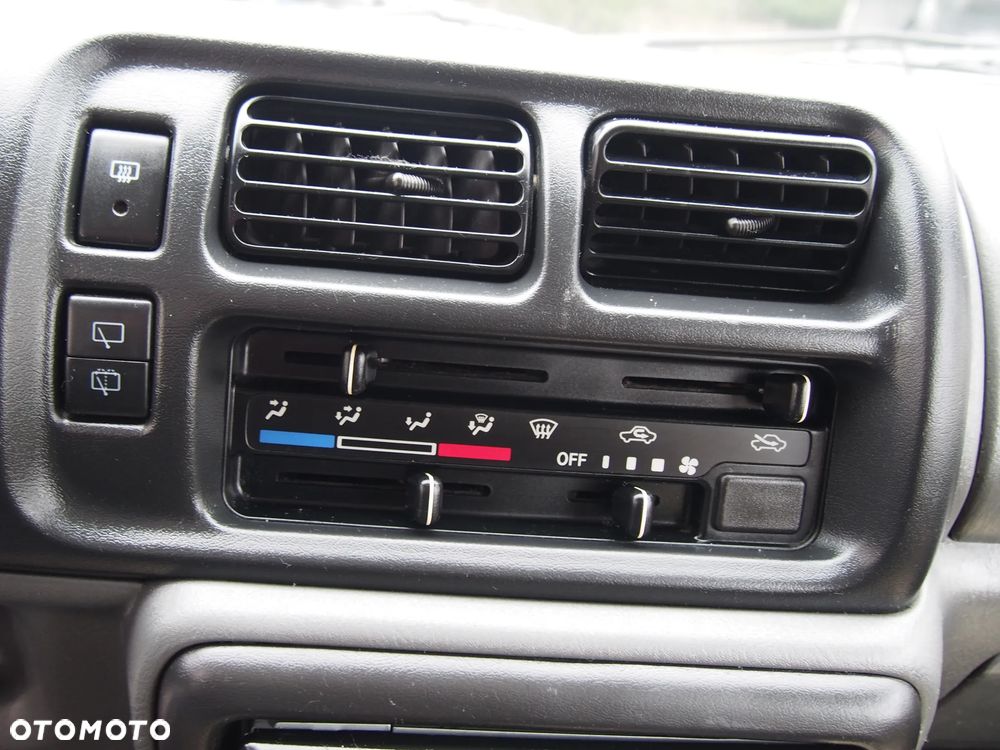 Suzuki Jimny 1.3 JLX - 15