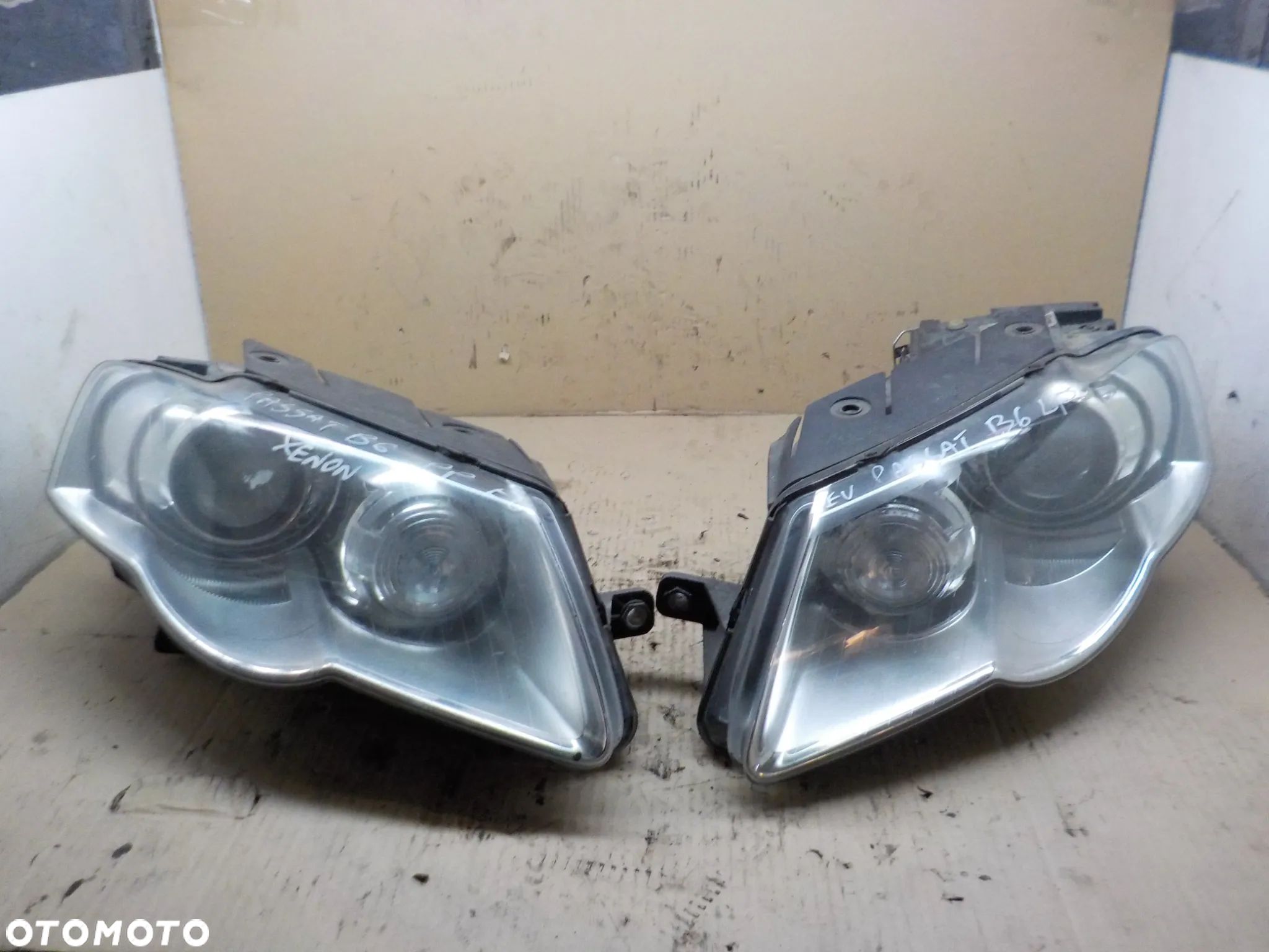VW PASSAT B6 LAMPY PRZÓD PRAWA LUB LEWA XENON EUROPA - 1