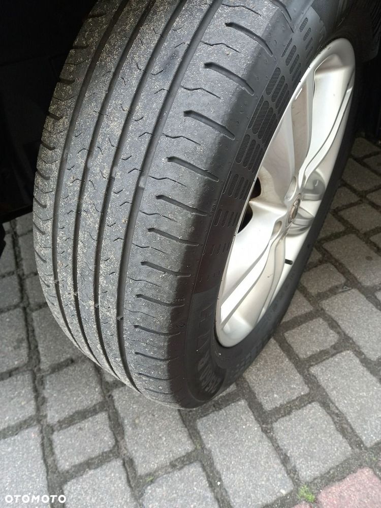 Nissan Qashqai 1.5 dCi DPF I-Way - 10