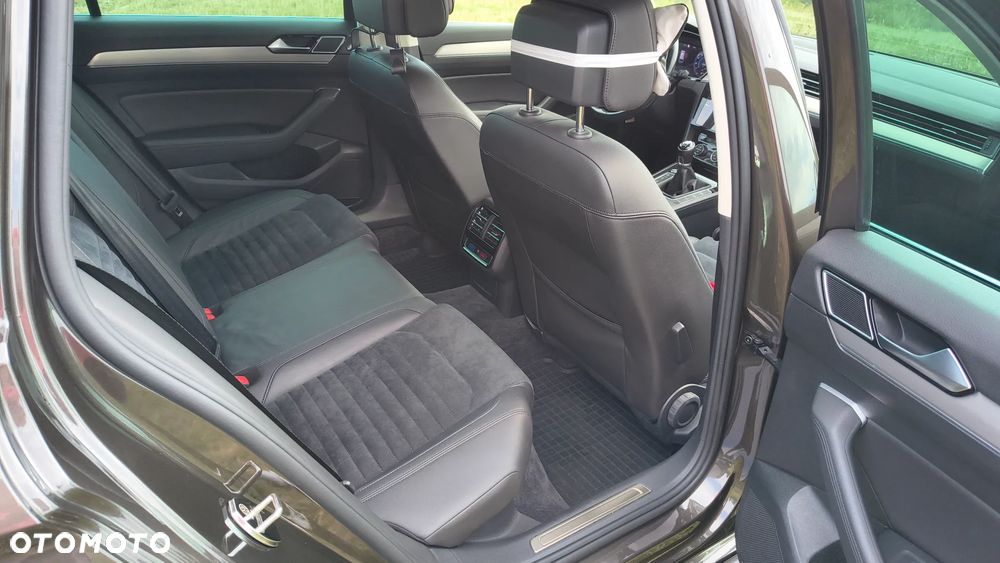Volkswagen Passat 2.0 TDI BMT Highline - 14
