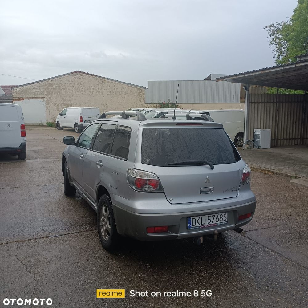 Mitsubishi Outlander - 5