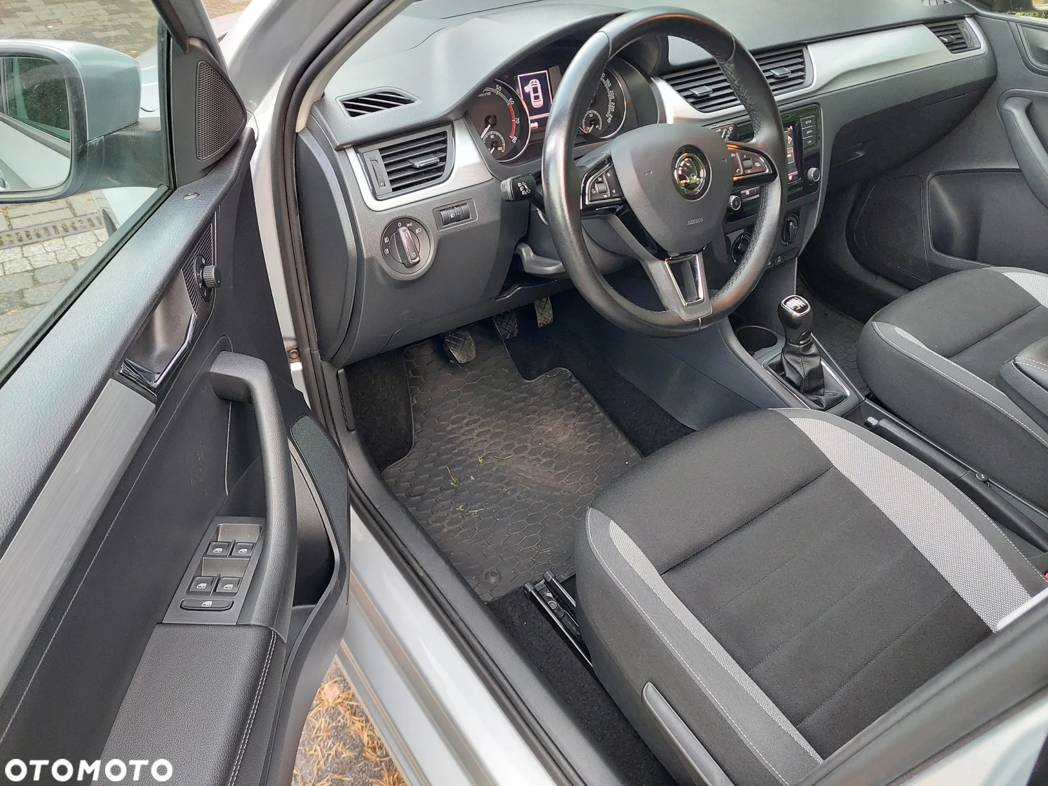 Skoda RAPID 1.0 TSI Ambition - 6
