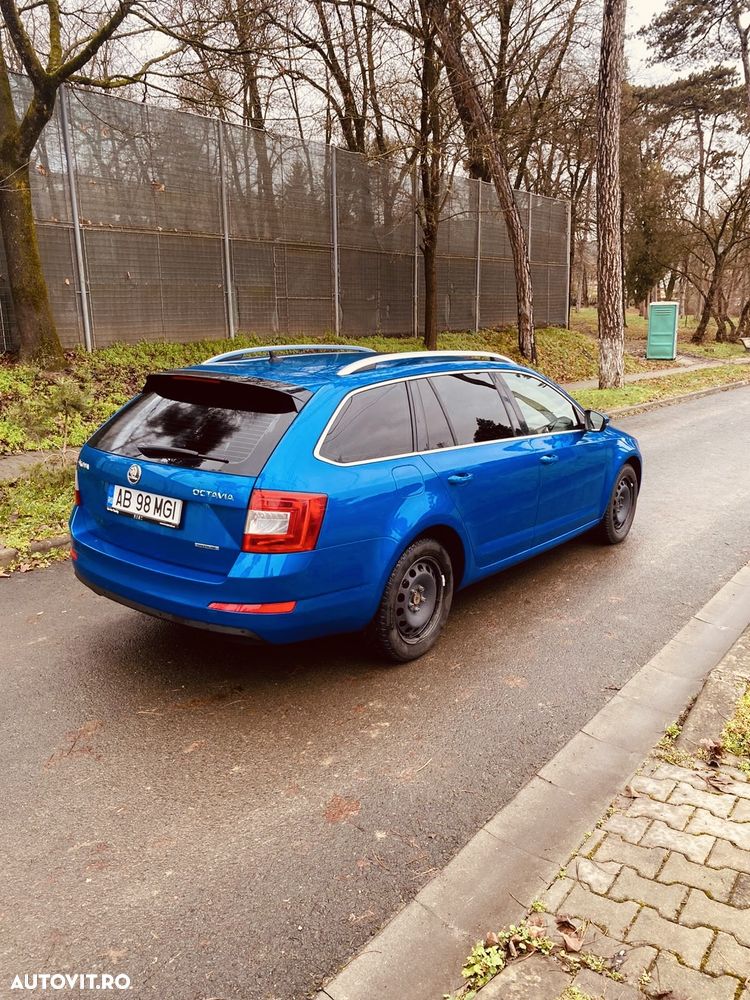 Skoda Octavia 1.6 TDI GREENLINE - 2