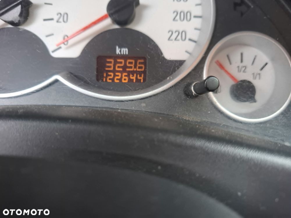Opel Corsa 1.2 16V Enjoy - 7