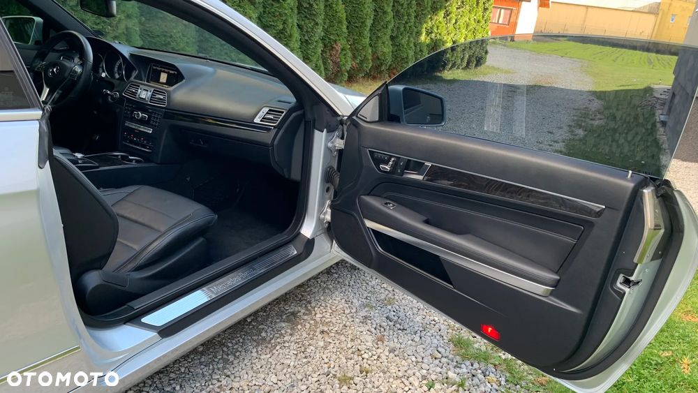 Mercedes-Benz Klasa E 350 BlueEFFICIENCY 7G-TRONIC Avantgarde - 32
