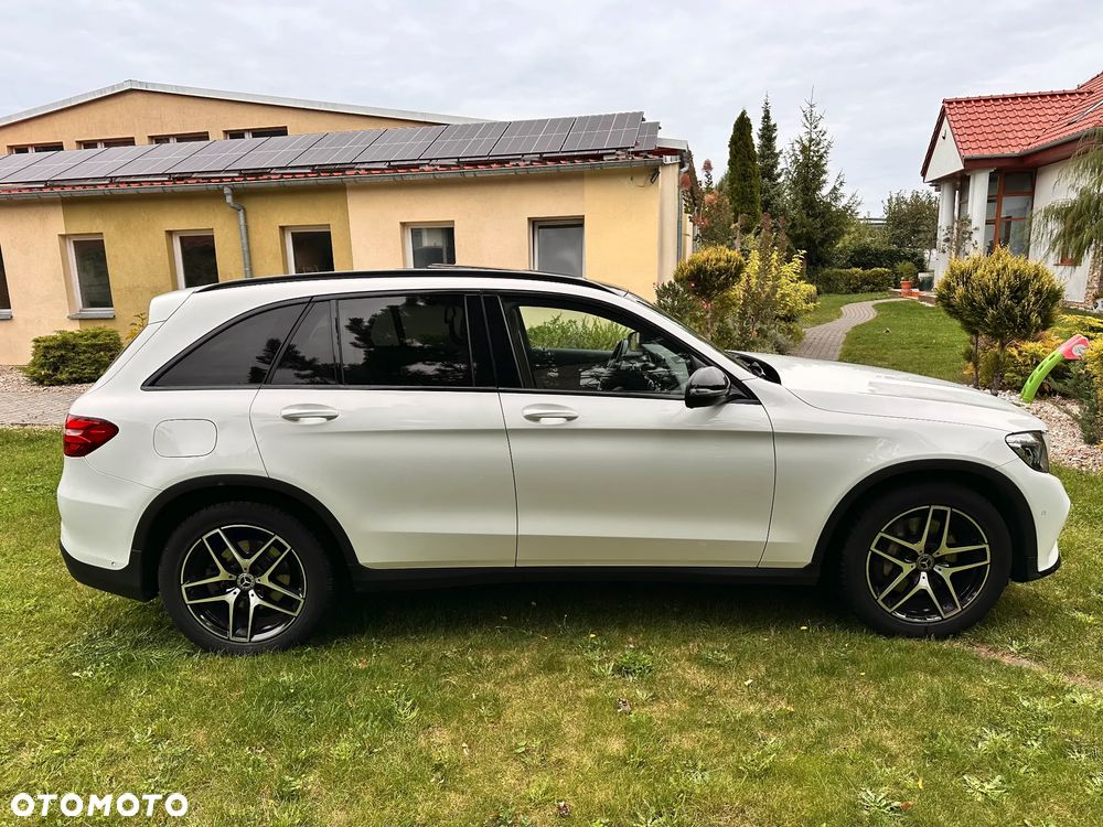 Mercedes-Benz GLC 220 d 4-Matic - 4