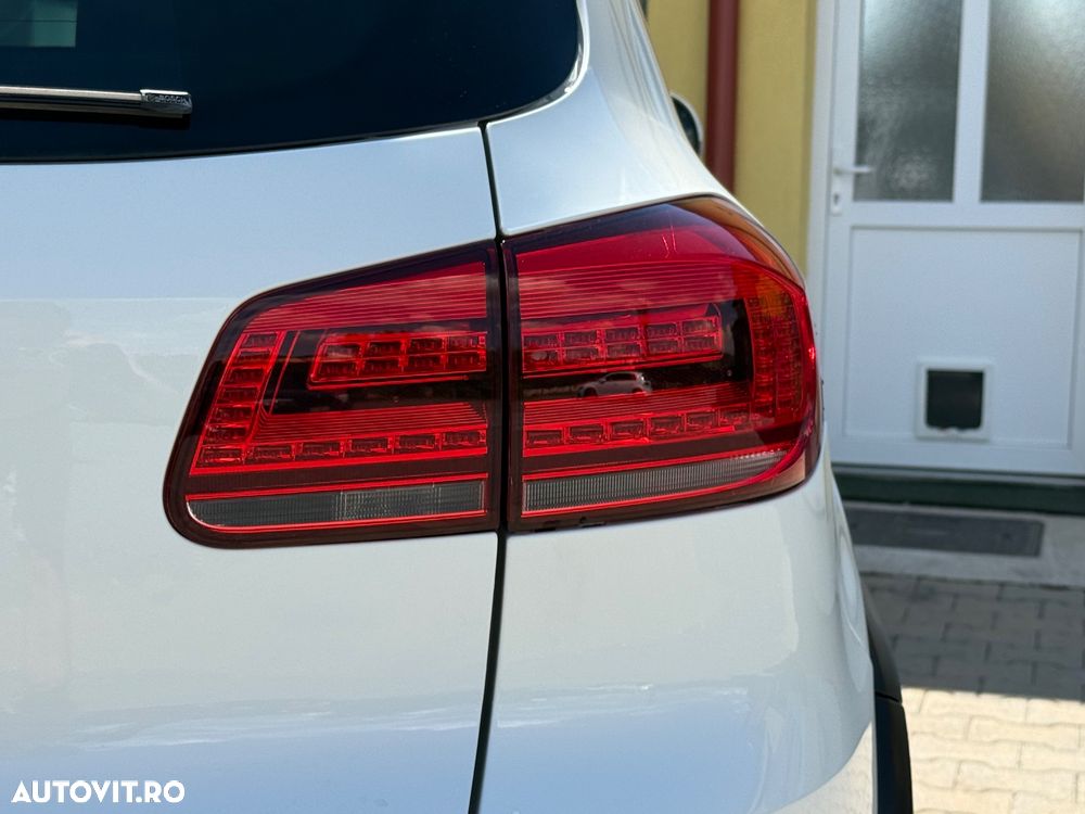 Volkswagen Tiguan 2.0 TDI DPF 4Motion BlueMotion Technology DSG Sport & Style - 21