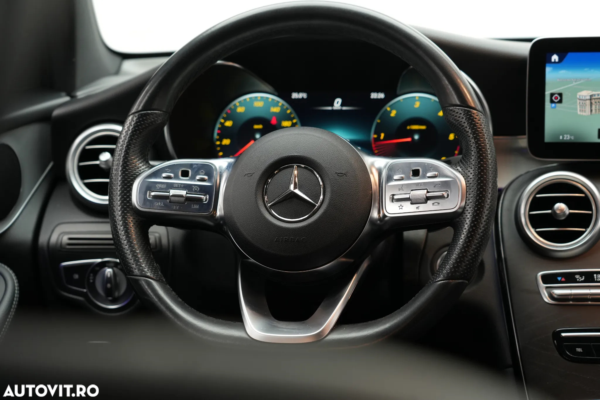 Mercedes-Benz GLC Coupe 200 d 4Matic 9G-TRONIC AMG Line - 21