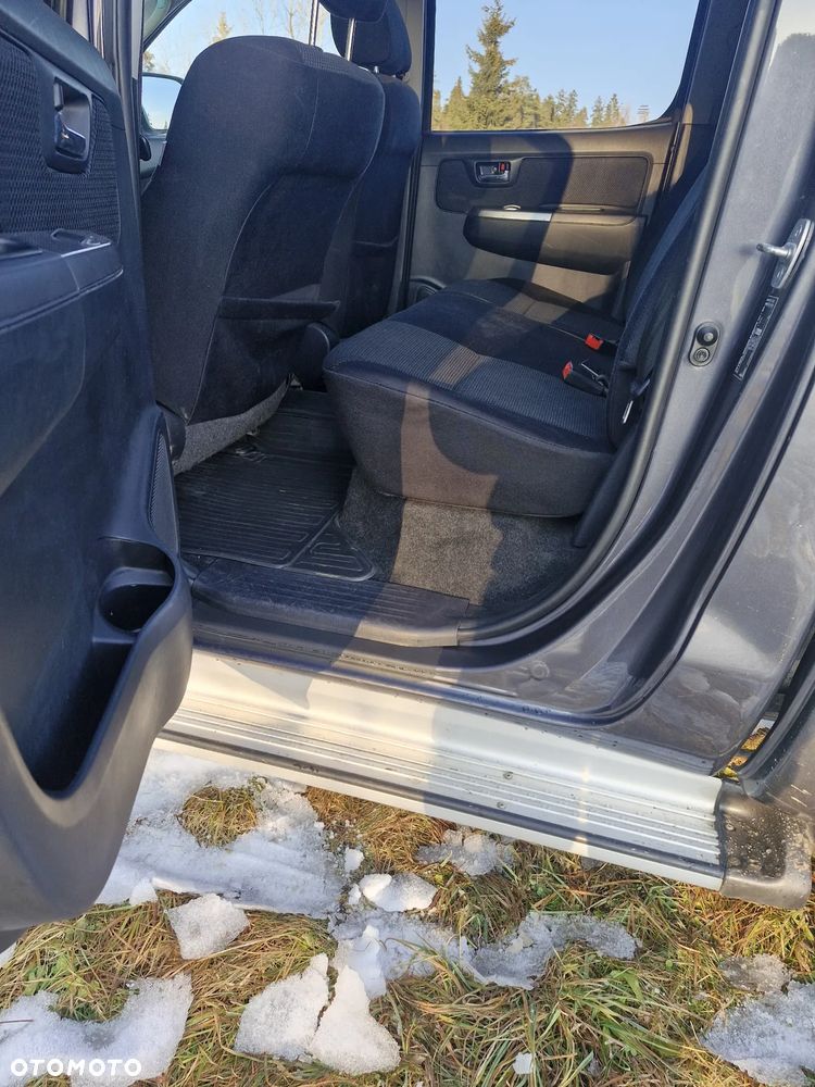 Toyota Hilux - 17