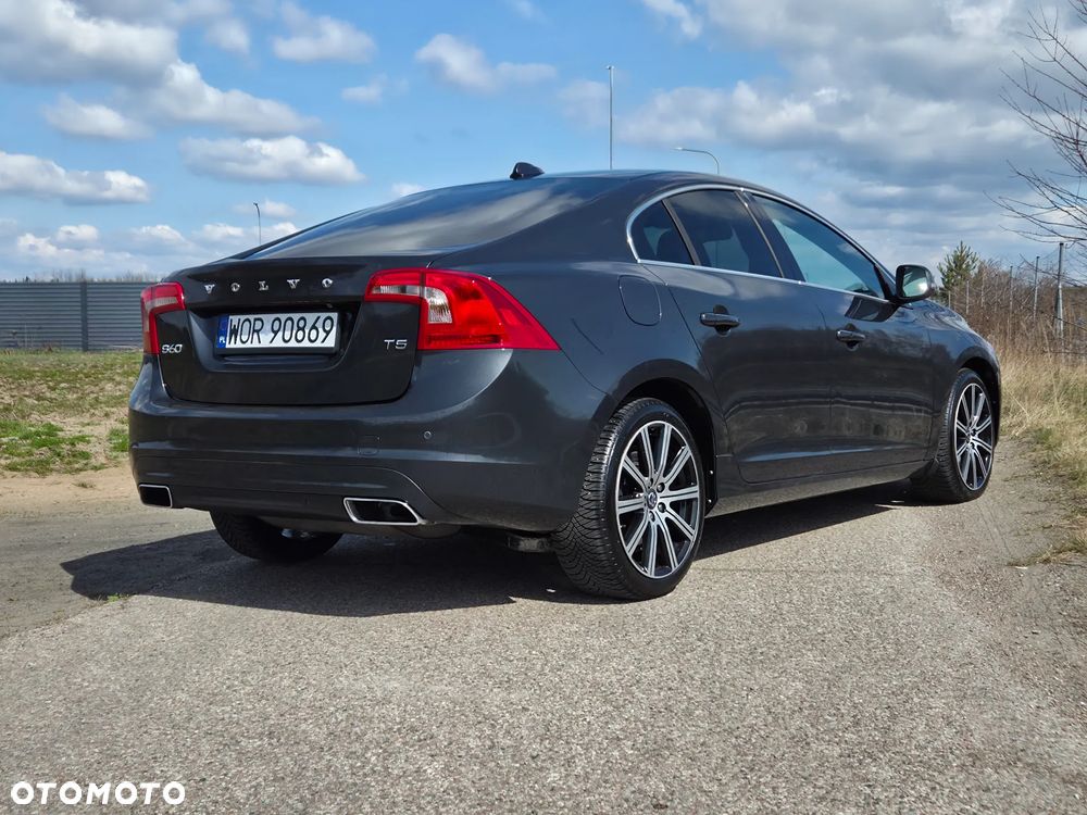 Volvo S60 T5 Drive-E Summum - 9