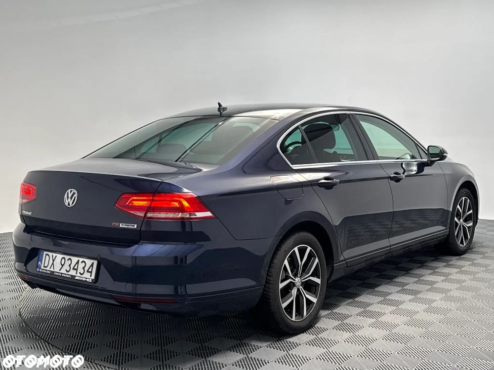 Volkswagen Passat 2016 photo 3