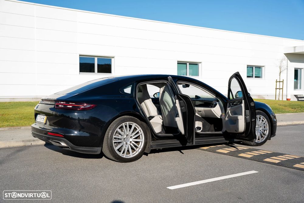Porsche Panamera 4 E-Hybrid - 13