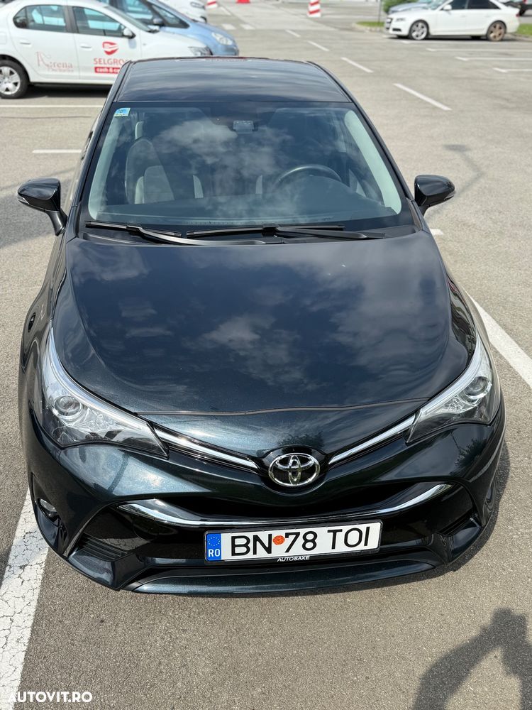 Toyota Avensis - 13