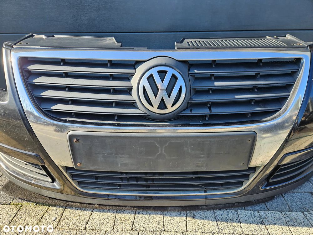 VW Passat B6 LC9X Zderzak Przedni - 2