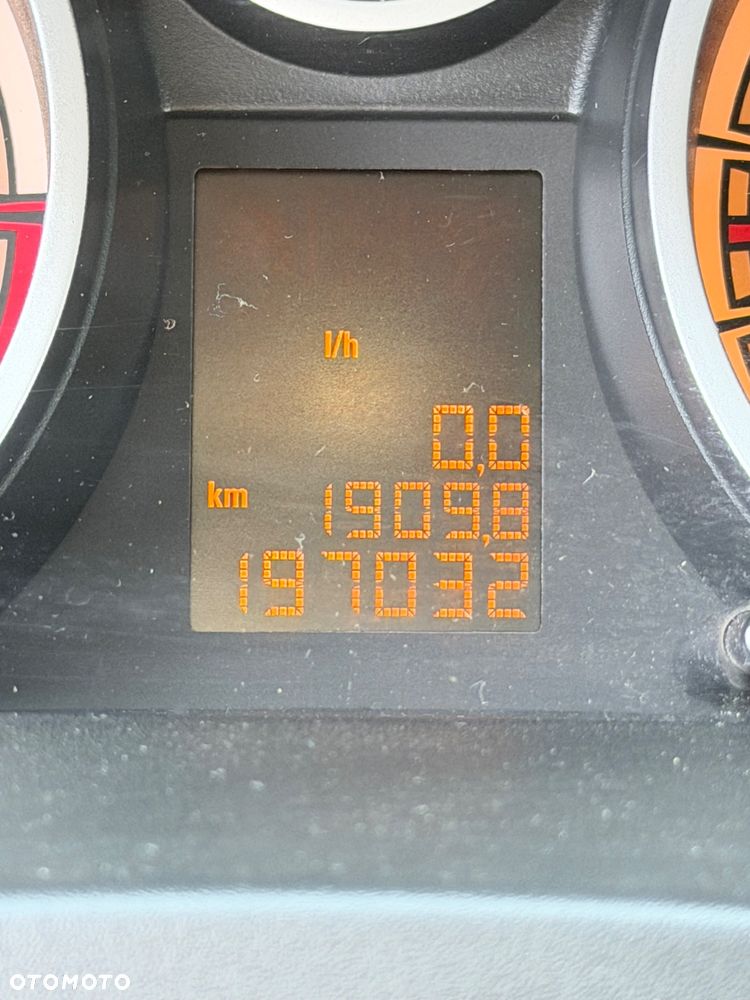Opel Corsa - 8