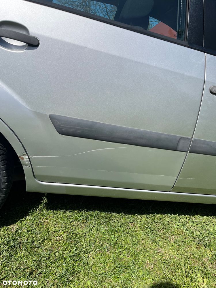 Ford Fiesta 1.3 Silver Magic - 13