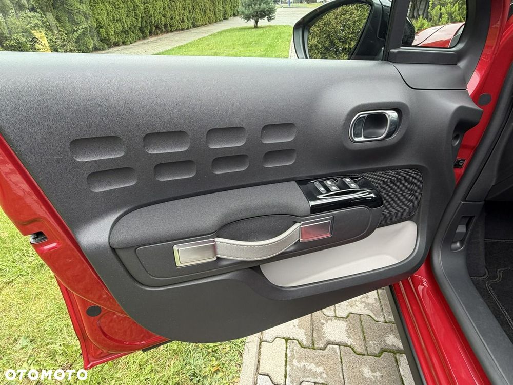 Citroën C3 1.2 PureTech Shine S&S EAT6 - 21