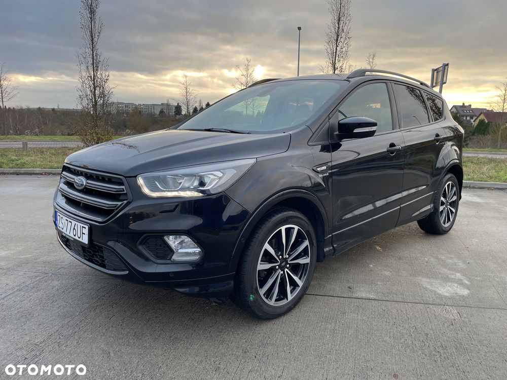 Ford Kuga 1.5 EcoBoost 2x4 ST-Line - 2