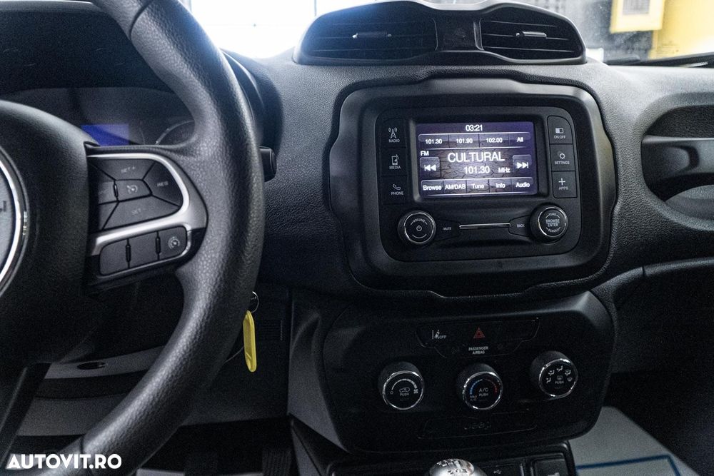 Jeep Renegade 1.0 T-GDI Limited - 28