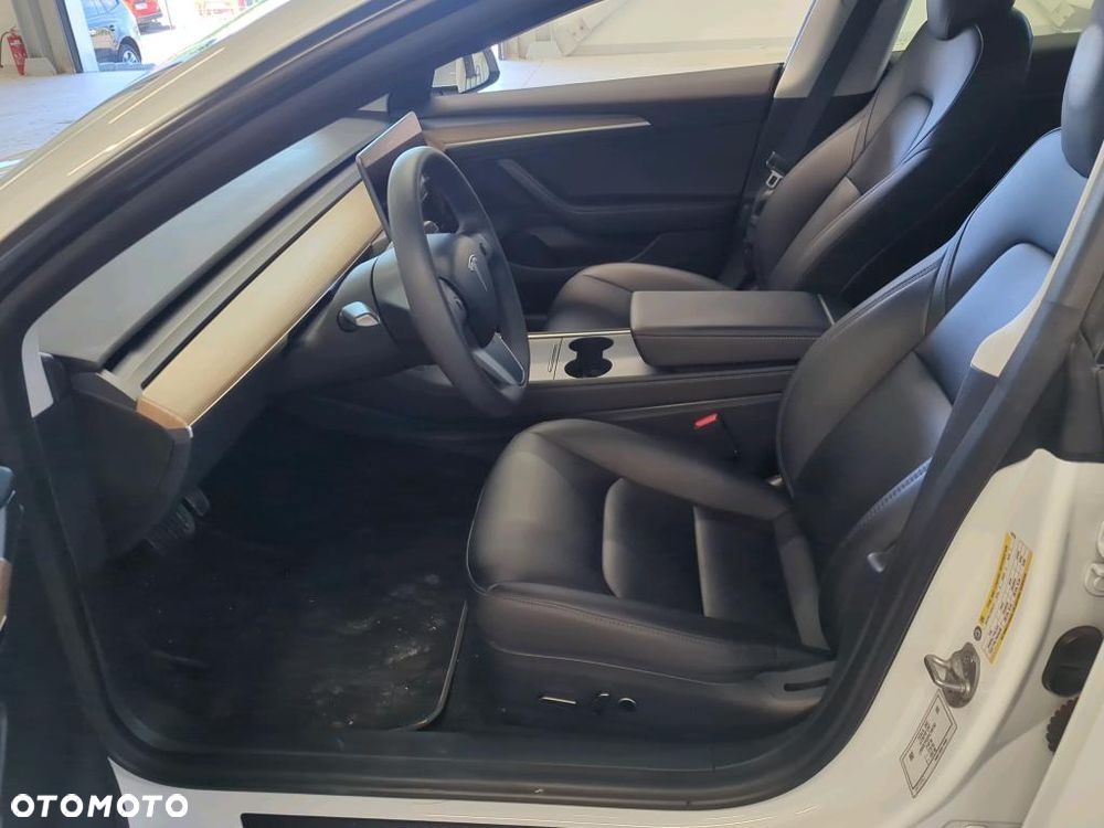 Tesla Model 3 Long Range RWD - 9