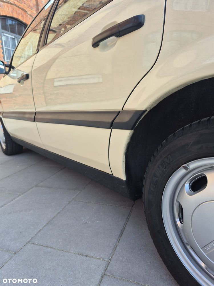 Volkswagen Passat 1.9 TDI CL - 15
