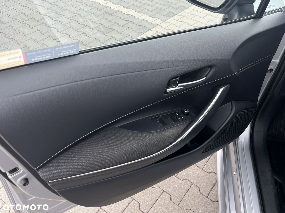 Toyota Corolla 1.8 Hybrid Comfort - 20