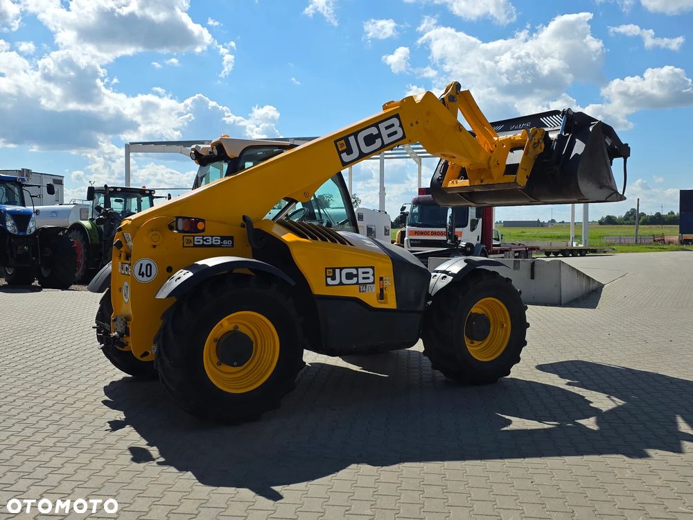 JCB 536 60 Agri Premier 2017R - 29