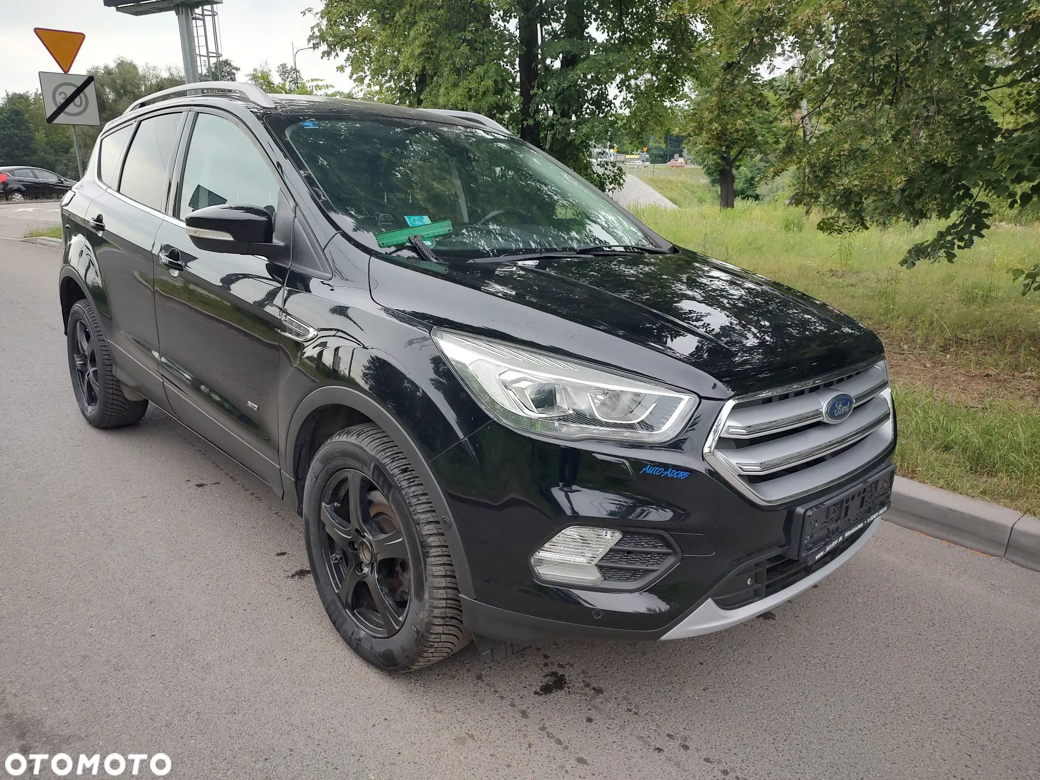 Ford Kuga 1.5 EcoBoost 4WD Titanium - 1