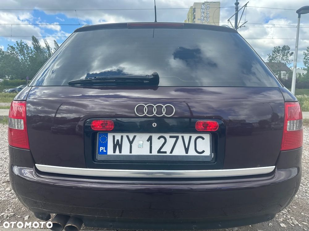 Audi A6 Avant 2.4 - 5