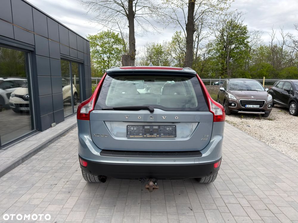 Volvo XC 60 D5 AWD Momentum - 5
