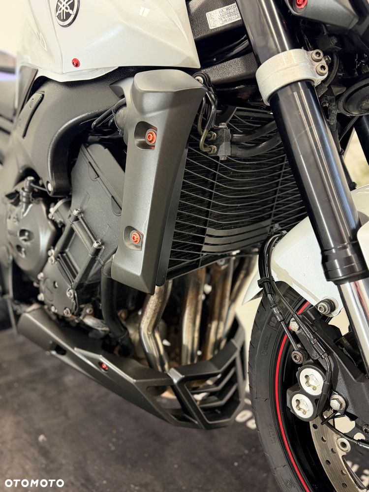 Yamaha FZ - 9