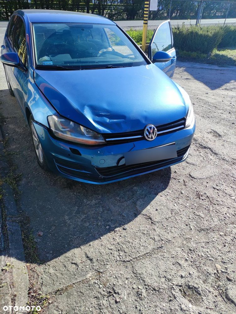 Volkswagen Golf 1.2 TSI BMT Comfortline - 2