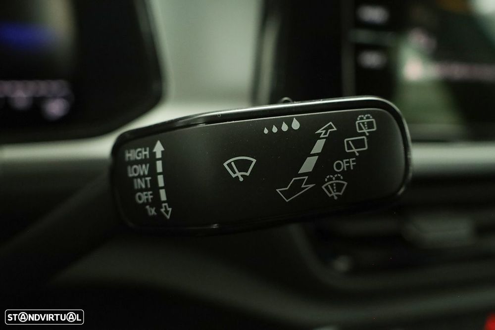 VW T-Roc 1.0 TSI Life - 17