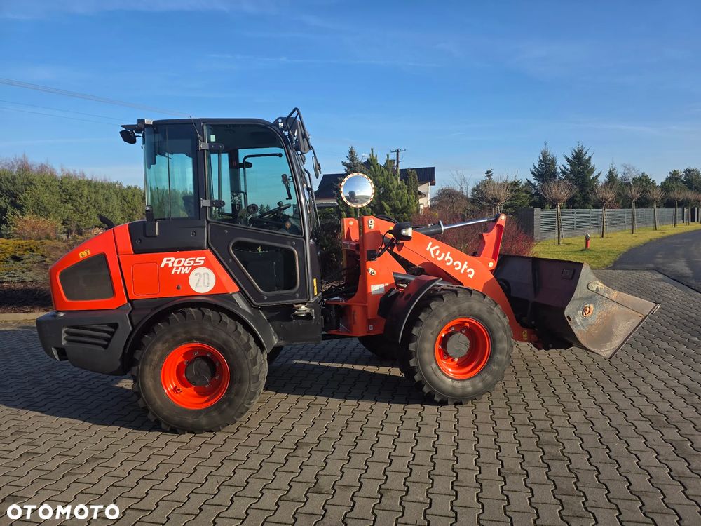 Kubota R 065 HW SPROWADZONA Z DE TYLKO 1090 MTH SUPER STAN !! - 2