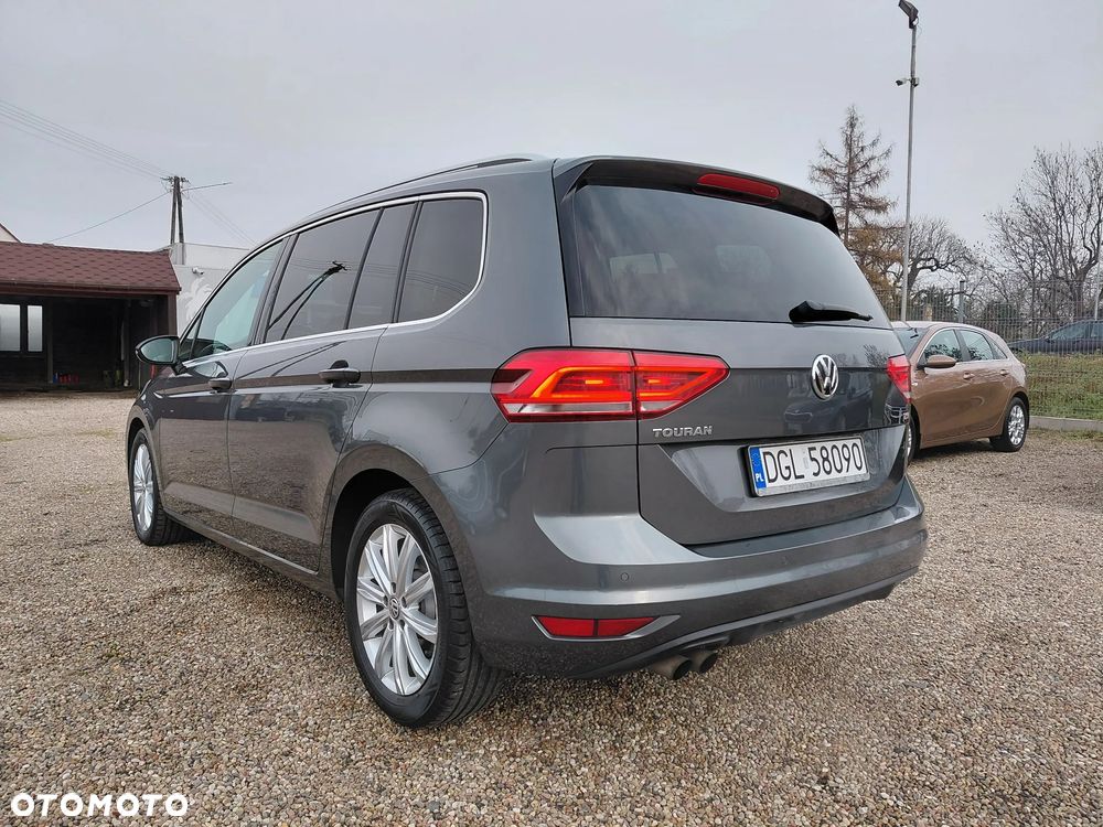 Volkswagen Touran 1.8 TSI (BlueMotion Technology) DSG Highline - 3