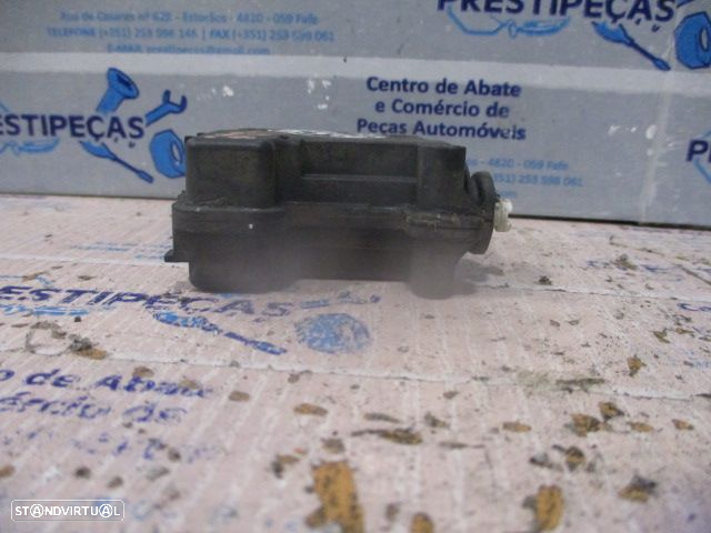 Fecho 13348741 OPEL ASTRA J FASE 1 2012 1.7CDTI 110CV 5P BRANCO TAMPA DE COMBUSTIVEL  2 PINOS - 4