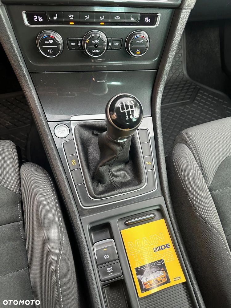 Volkswagen Golf VII 1.5 TSI BMT Evo Highline - 23