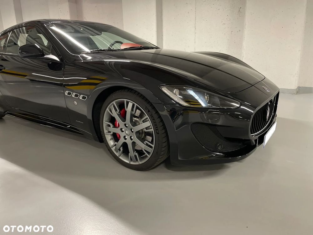 Maserati GranTurismo S Automat - 7